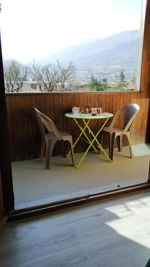 אמבראן Appartement Agreable A Deux Pas Du Plan D'Eau מראה חיצוני תמונה