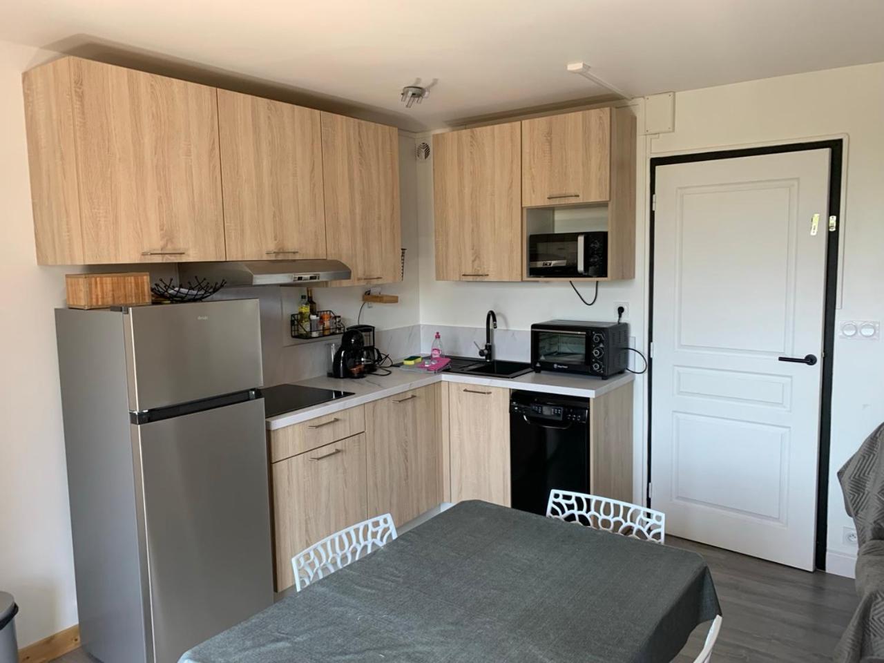 אמבראן Appartement Agreable A Deux Pas Du Plan D'Eau מראה חיצוני תמונה
