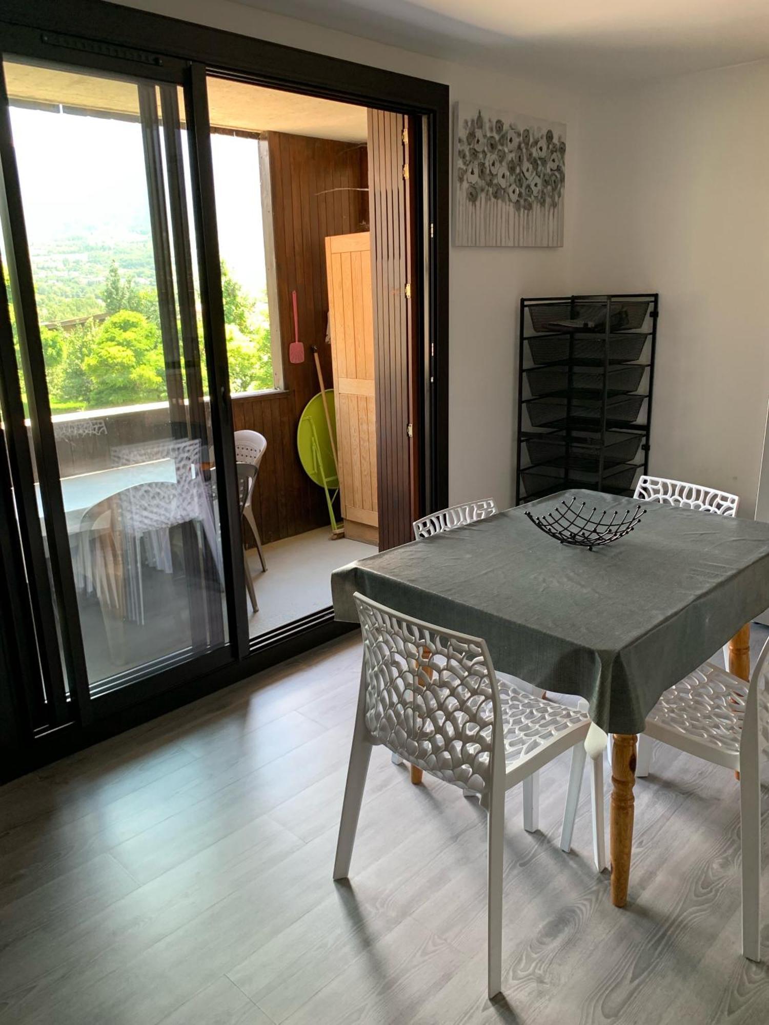 אמבראן Appartement Agreable A Deux Pas Du Plan D'Eau מראה חיצוני תמונה
